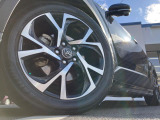 【純正18インチアルミホイール】外観にマッチした純正アルミホイールを装着しております。各種社外アルミホイールや、スタッドレスタイヤも取扱いしております。是非ご相談ください♪