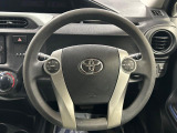 インテリアに合わせたデザインのステアリングは、運転される方のことも考え、運転しやすい形状、大きさです。是非一度、実際に触ってお確かめください。