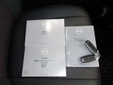 ☆車両取扱説明書&メンテナンスノート・ナビ取扱説明書・スマートキー2本☆