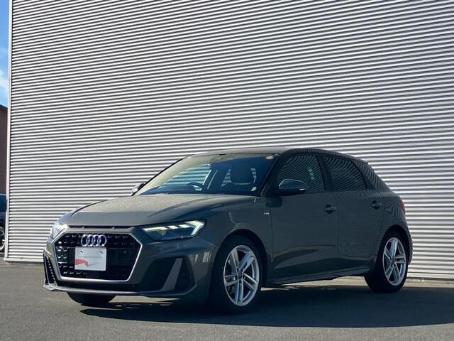 A1スポーツバック35 TFSI Sライン