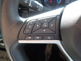 ステアリングスイッチが装備されておりステアリングから手を離す事無くオーディオ類の操作が可能ですので非常に便利です♪