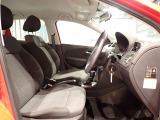 楽な姿勢で座ることが出来るので長時間の運転でも疲れにくいですし体もぶれにくいですよ。