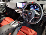 ☆センターパネルを運転席側に僅かに傾けたBMW独特のインパネ☆【駆け抜ける歓び】はここからもスタートしております☆