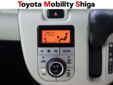 お好み温度に設定すると自動で調整してくれるオ-トエアコン装着車です。