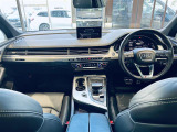 Q7 3.0 TFSI クワトロ Sラインパッケージ 4WD 4WD 本革シート