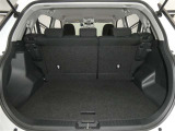 広々としたラゲージスペースを備えています。ライフスタイルに合わせていろいろな物を積み込めます!