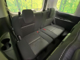 3列目シートはもちろん状態良好☆大人でもゆったりと座って頂けますので、大人数でのお出かけもラクラクです♪ご家族で、気の知れた仲間で、ドライブに行くのが楽しみですね♪