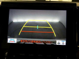バックガイドモニターで、後方を確認しながら安心して駐車することができます。運転初心者も熟練者も必須の機能ですよ!