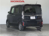 認定中古車では、厳しいHonda認定基準をクリアした厳選されたHonda認定中古車のみ、取り扱っております。「ご購入前の安心」「納車後の信頼」を車両と一緒に提供しております。