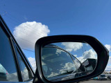各種カスタムも承っております。エアロ、社外アルミホイール、シートカバー、車高調、ダウンサス等カスタムのことも新車王国にお任せ下さい。