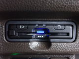 ■【ETC車載器】が装備されています。セットアップをしてお渡しとなり、ETCカードを差し込むだけで高速道路の利用が可能です。