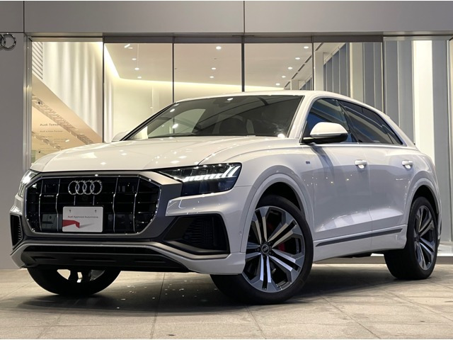 Q855 TFSI クワトロ Sライン 4WD