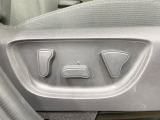 【パワーシート】スイッチ一つで簡単にシートの微調整が可能!電動だから力もいりません!快適なシートポジションにセットして、快適なドライブをお楽しみください。