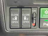【両側パワースライドドア】スマートキーや運転席のスイッチで後席両側スライドドアの開閉が可能♪電動だから力を入れてドアを開ける必要が無く、小さなお子様でも簡単に開け閉めでき快適です♪