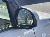 電動格納式リモコンドアミラーを装備!