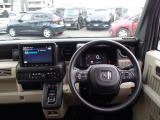 Honda車が初めての方にも扱いやすく分かりやすいインパネ周りと各種スイッチ類です