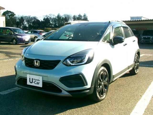 フィット  1.5 e:HEV クロスター 4WD