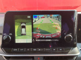 アラウンドビューモニター付きですので、車庫入れも楽々です。