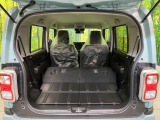 普段のお買い物や通勤、送迎等に十分な荷室スペースを確保しております。セカンドシートを倒すと、大きな荷物の積載も可能です♪