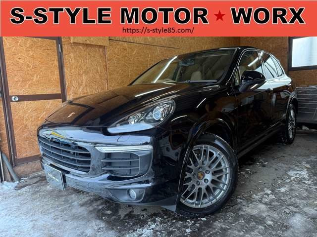 カイエンプラチナ エディション ティプトロニックS 4WDApple CarPlay /PDLS ルクソールベージュ