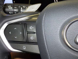 ステアリングスイッチ装備!運転しながら手元でオーディオの操作などができます。