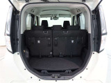 広々としたラゲージスペースを備えています。大きなものや長さのある荷物もしっかりと積み込めます。