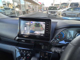 上空から見下ろしたような表示で車両感覚のつかみやすい『アラウンドビューモニター』に移動物検知警報(MOD)があり更に安心です。