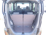 ◆定員乗車時のカーゴルームです。普段のお買い物の荷物やたくさんの収納が可能です。