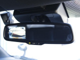 バックモニター付き自動防眩ミラー!