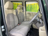 運転席シート廻りは使用感も少なく、良好な状態となっています。前オーナー様が丁寧に使っていたことがよくわかりますね。