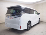 LEDテールライトです。省電力、高輝度のLEDは明るく照らすので夜間運転時の視認性を高めます。スタイリッシュな見た目で細かいところもこだわりたいあなたに!