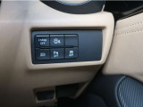 各操作スイッチが運転席すぐ近くにありますので、操作性バッチリです。