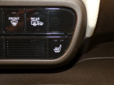 【シートヒーター】シートヒーター装備車です。寒い冬に乗車中とても暖かく快適に移動できます。冷え性の方にピッタリの装備です!