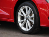 アルミホイール 5Vスポークデザイン 8J&times;17/タイヤ225/45R17!