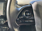 左側のステアリングスイッチ