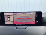 360&deg;ビューモニターは、車両周辺を俯瞰的に表示するシステムです。後退時や駐車時など、ドライバーの死角になりやすい箇所の確認をサポートし、安全な運転を支援します。