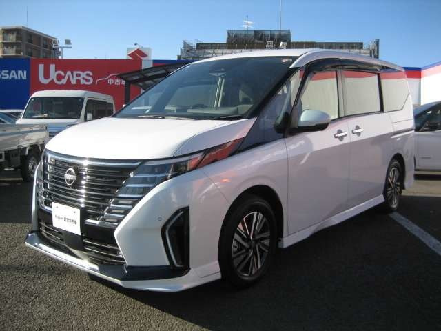 セレナ 1.4 e-POWER ハイウェイスターV 