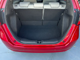広々としたラゲッジスペースです。リアシートを倒せば大きな荷物も載せられます☆