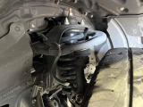 お車を安心してお乗りいただく為には、足回りの定期点検が欠かせません。サービスサポート(有償保証)では無料点検もご提供しており、安心のカーライフをお過ごしいただけるサポート体制が整っています。