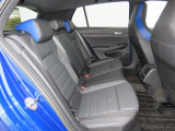 ISOFIX(イソフィックス)基準適合チャイルドシート固定装置!!安心楽々で対応チャイルドシートが取付できます。