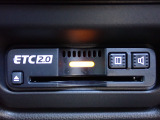 ■【ETC車載器】が装備されています。セットアップをしてお渡しとなり、ETCカードを差し込むだけで高速道路の利用が可能です。