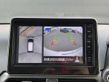 車を空から見たような映像が映る、アラウンドビューモニターで車両周辺の安全確認も一目でできます!小さなお子様や障害物も確認できるので、運転のし易さだけではなく事故防止にも役立ちます♪