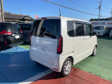 ご納車までの期間ですが、県内のお客様は1,2週間、県外のお客様は2,3週間ほどでご納車が可能となります。但し、お支払いや書類の状況によっては多少の前後もありますので、その際には何卒ご了承下さい。