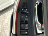 【パワーウインドウ】運転席のスイッチで、各席の窓ガラスの開閉ができます!あると便利ですよね!