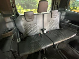 3列目シートはもちろん状態良好☆大人でもゆったりと座って頂けますので、大人数でのお出かけもラクラクです♪ご家族で、気の知れた仲間で、ドライブに行くのが楽しみですね♪