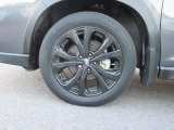 左前 オシャレは足元からが基本!アルミホイールが決まってます!「*ホイールロックナットは展示用です」