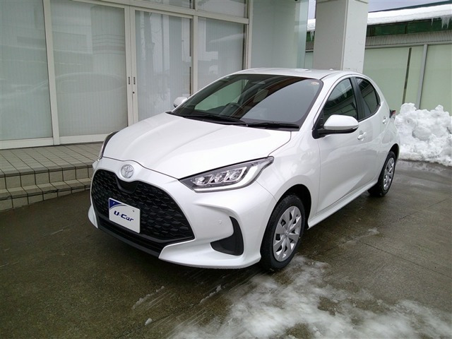 ヤリス1.5 ハイブリッド G E-Four 4WD