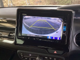バックモニター付きで、車庫入れやバック時の後方確認をサポート。