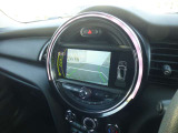 1年間 走行距離無制限 MINI NEXT保証 年中無休、24時間体制のサポート「エマージンサービス」付ですのでご安心です。