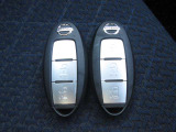 キーを取り出さなくても、エンジンを掛ける事が出来る、インテリジェントキー付きです。